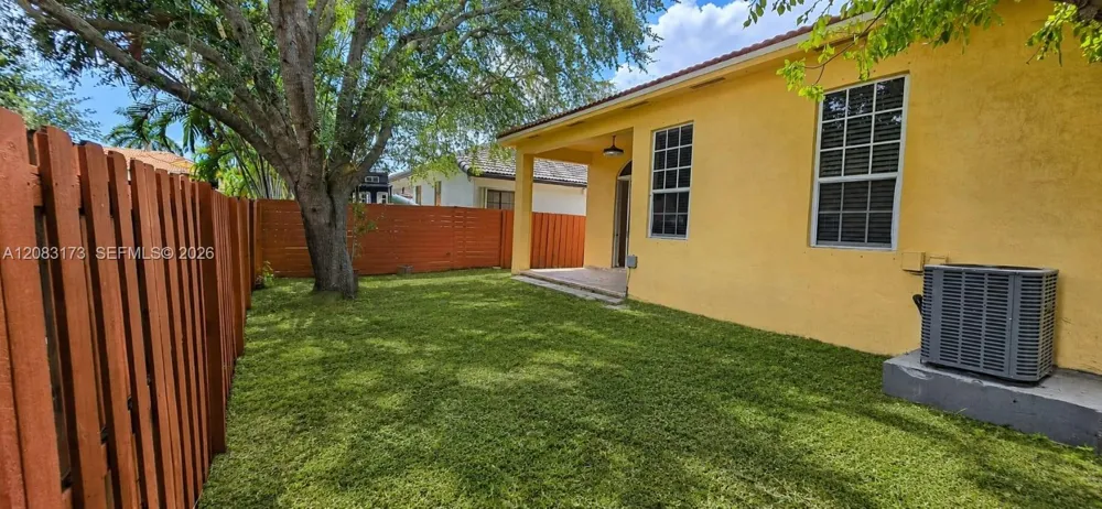 15339 SW 32nd Ter Miami, FL 33185