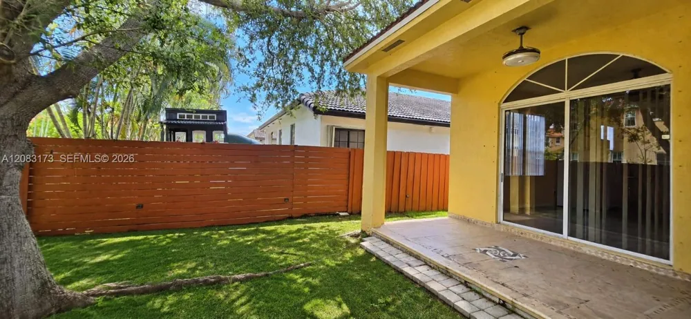 15339 SW 32nd Ter Miami, FL 33185