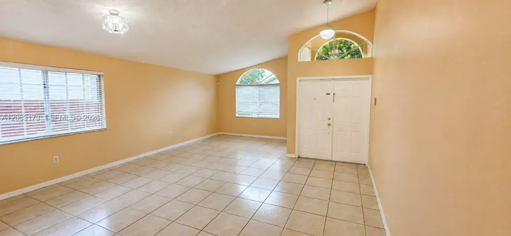 15339 SW 32nd Ter Miami, FL 33185