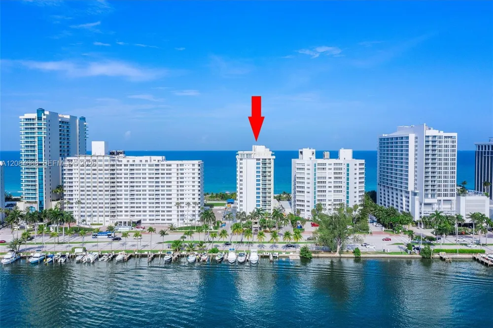 5001 Collins Ave #5E Miami Beach, FL 33140
