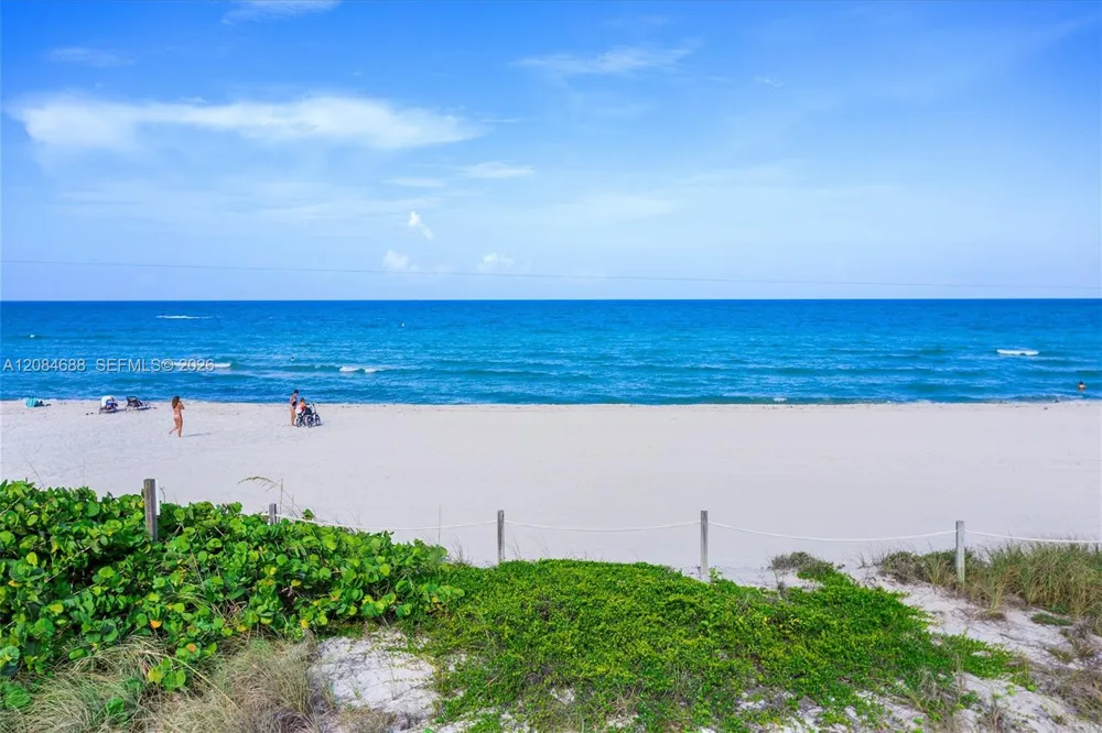 5001 Collins Ave #5E Miami Beach, FL 33140