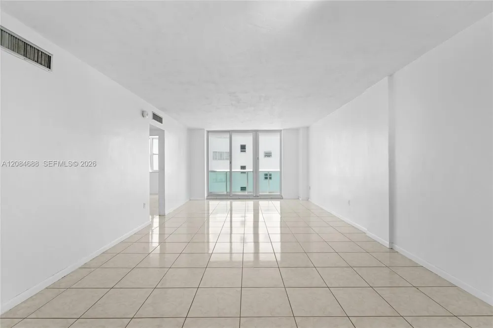5001 Collins Ave #5E Miami Beach, FL 33140