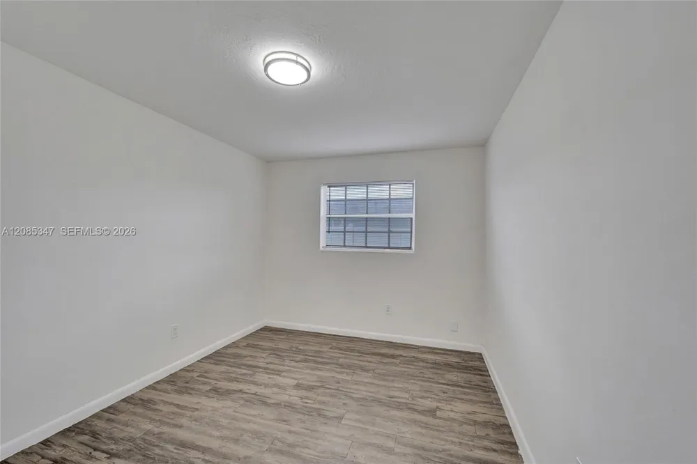 3751 NW 25th St Lauderdale Lakes, FL 33311