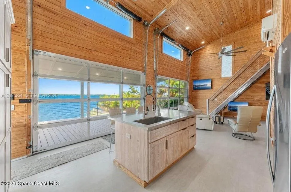25 VIP Island Unit B Grant Valkaria, FL 32949