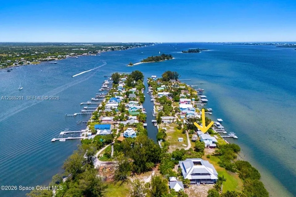 25 VIP Island Unit B Grant Valkaria, FL 32949
