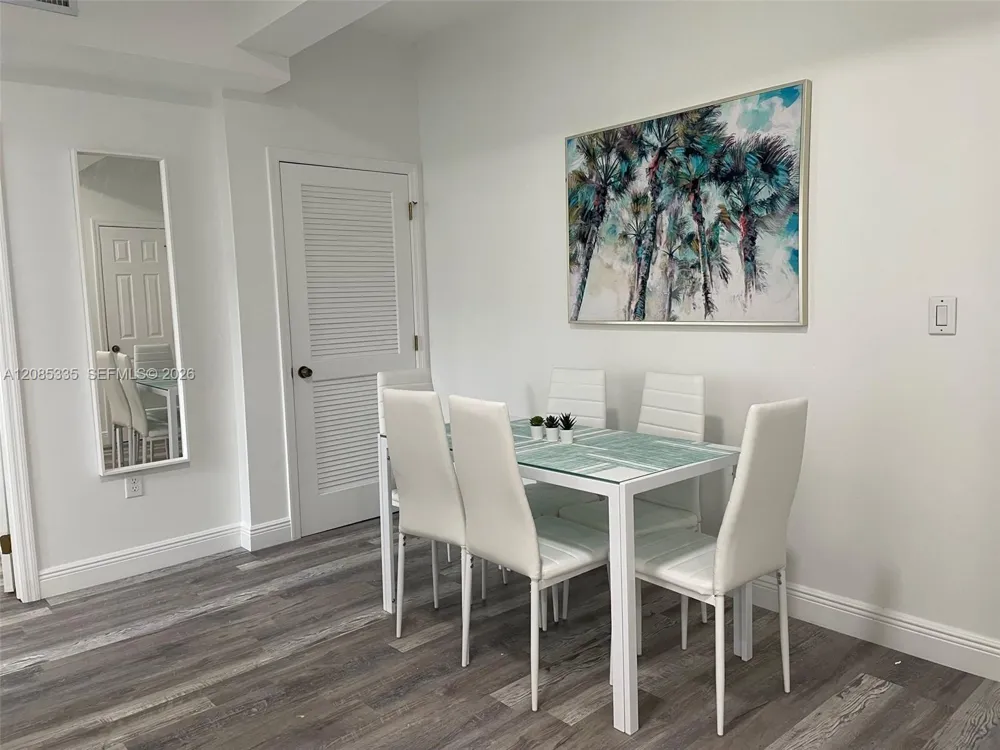 29 Oviedo Ave #3 Coral Gables, FL 33134