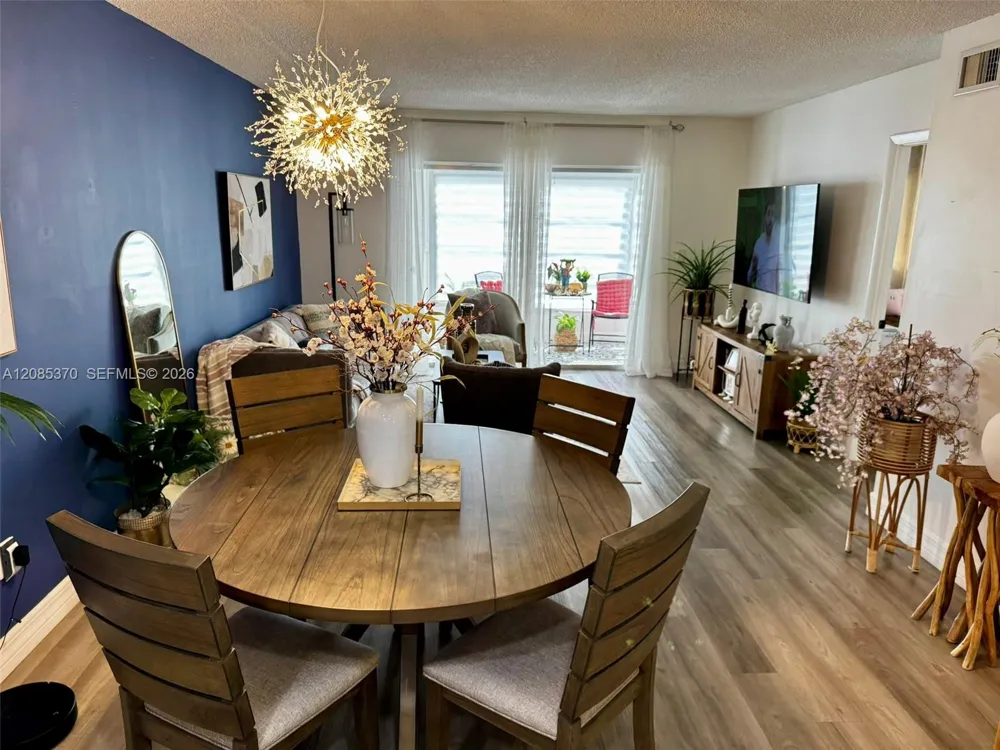 231 NW 76th Ave #102 Margate, FL 33063