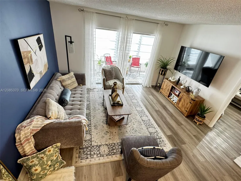231 NW 76th Ave #102 Margate, FL 33063
