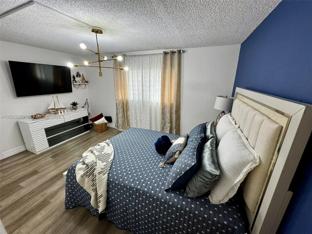 231 NW 76th Ave #102 Margate, FL 33063