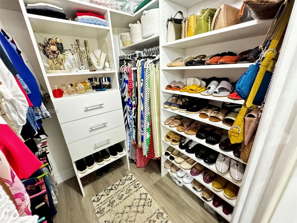231 NW 76th Ave #102 Margate, FL 33063