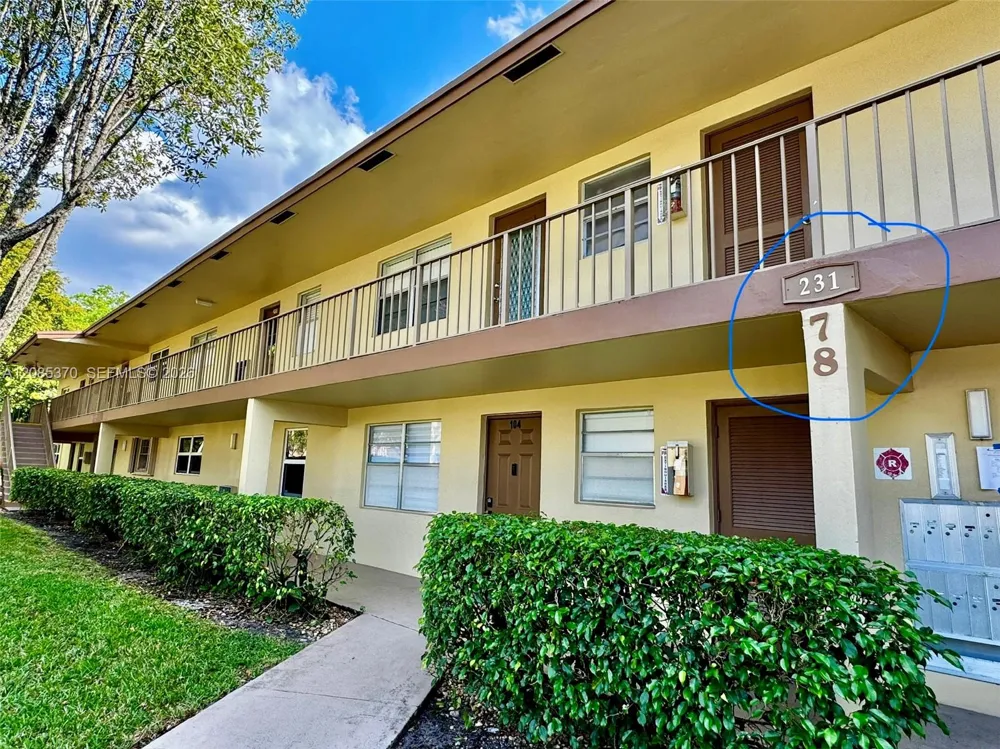 231 NW 76th Ave #102 Margate, FL 33063