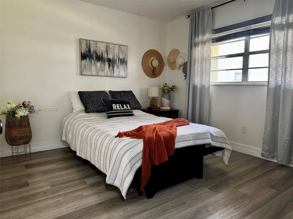 231 NW 76th Ave #102 Margate, FL 33063