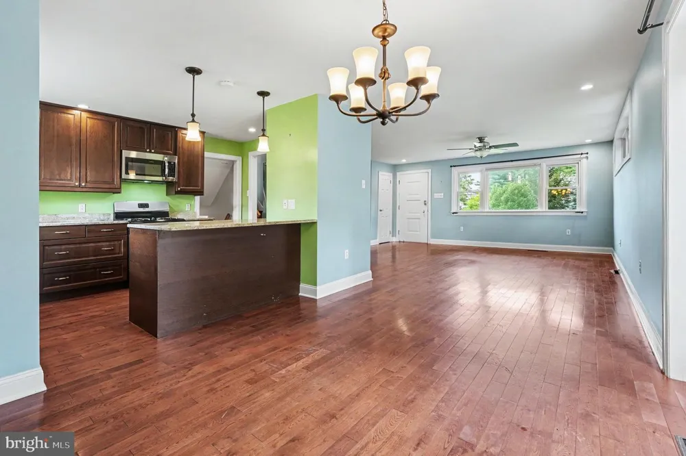 1390 JOLLY ROAD Blue Bell, PA 19422