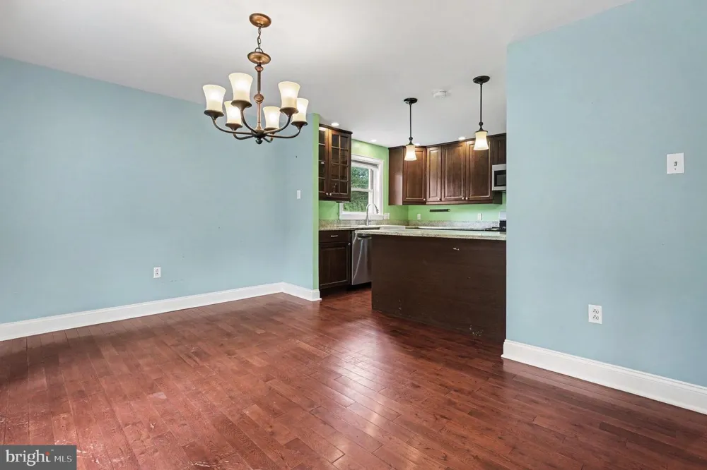 1390 JOLLY ROAD Blue Bell, PA 19422