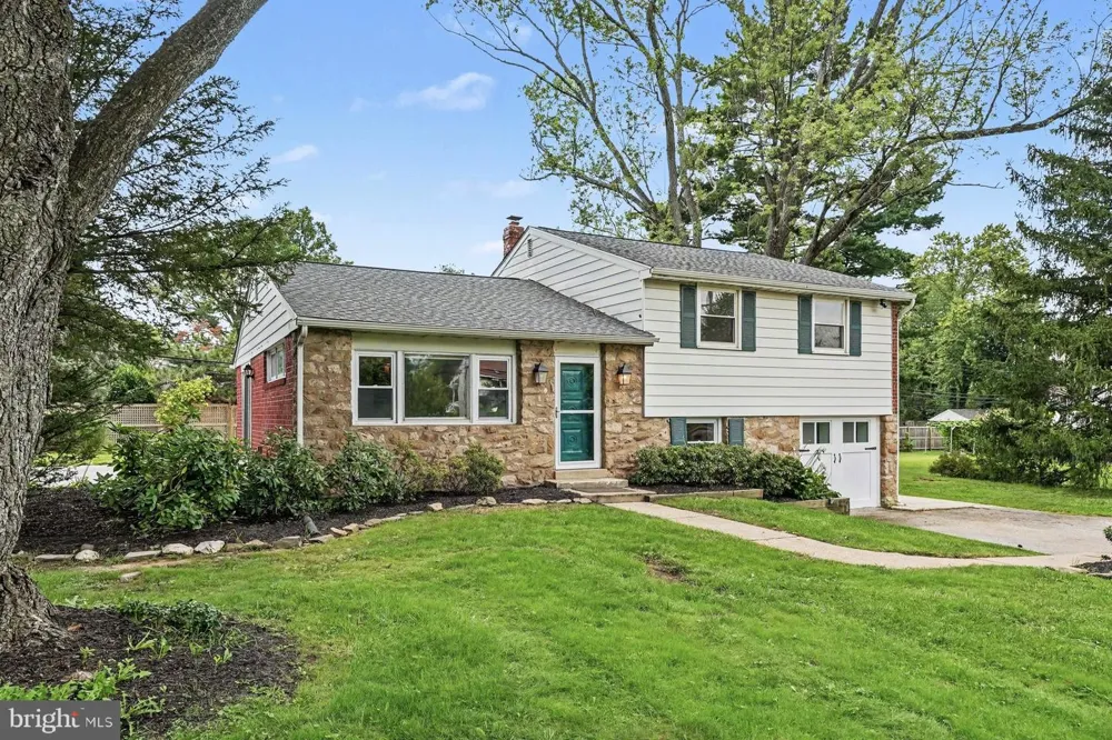 1390 JOLLY ROAD Blue Bell, PA 19422