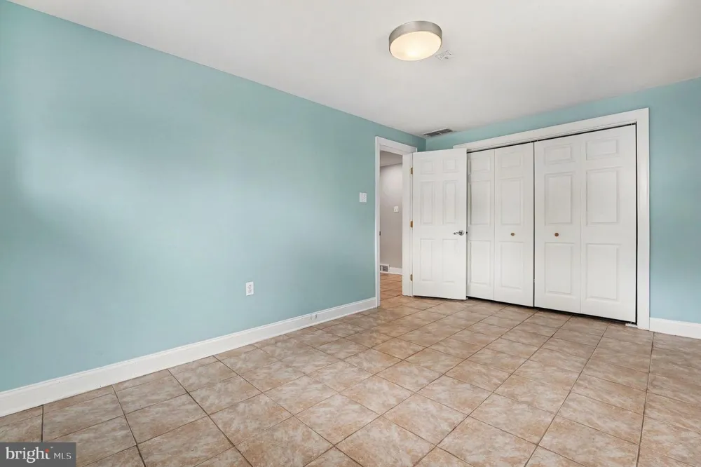 1390 JOLLY ROAD Blue Bell, PA 19422