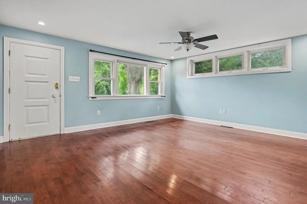 1390 JOLLY ROAD Blue Bell, PA 19422