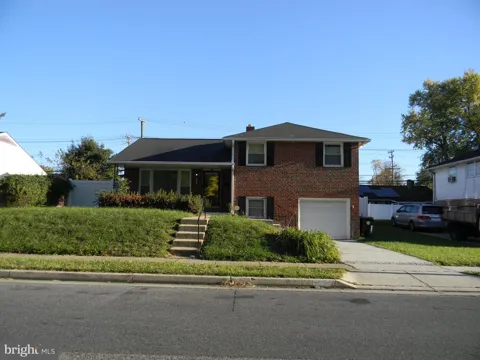 3536 LYNNE DRIVE