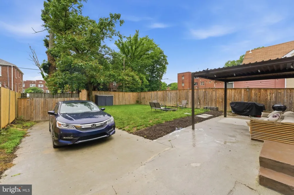 517 LEBAUM STREET SE Washington, DC 20032