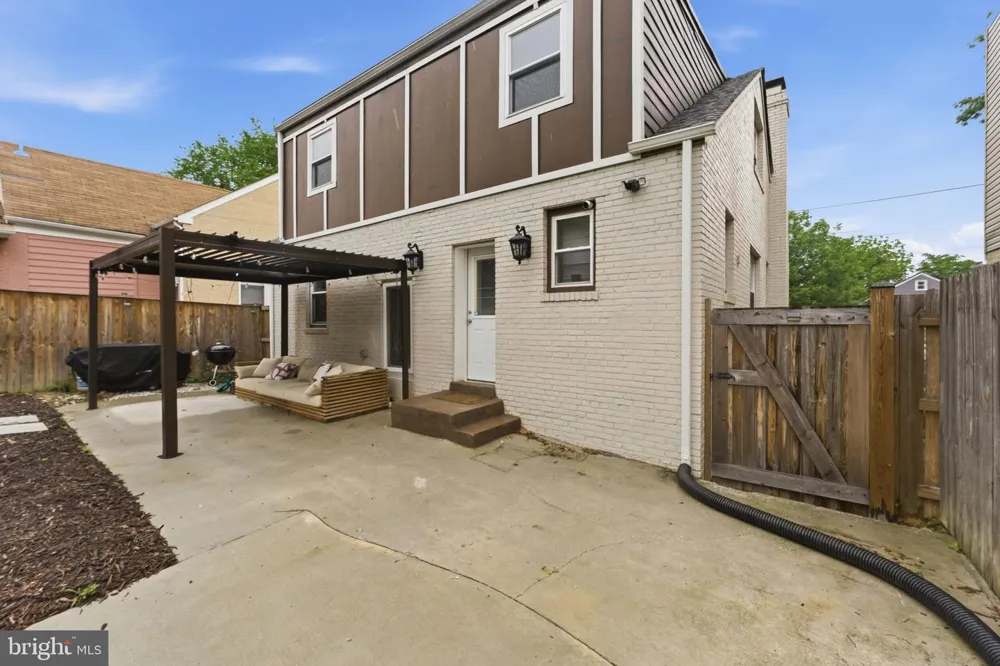517 LEBAUM STREET SE Washington, DC 20032