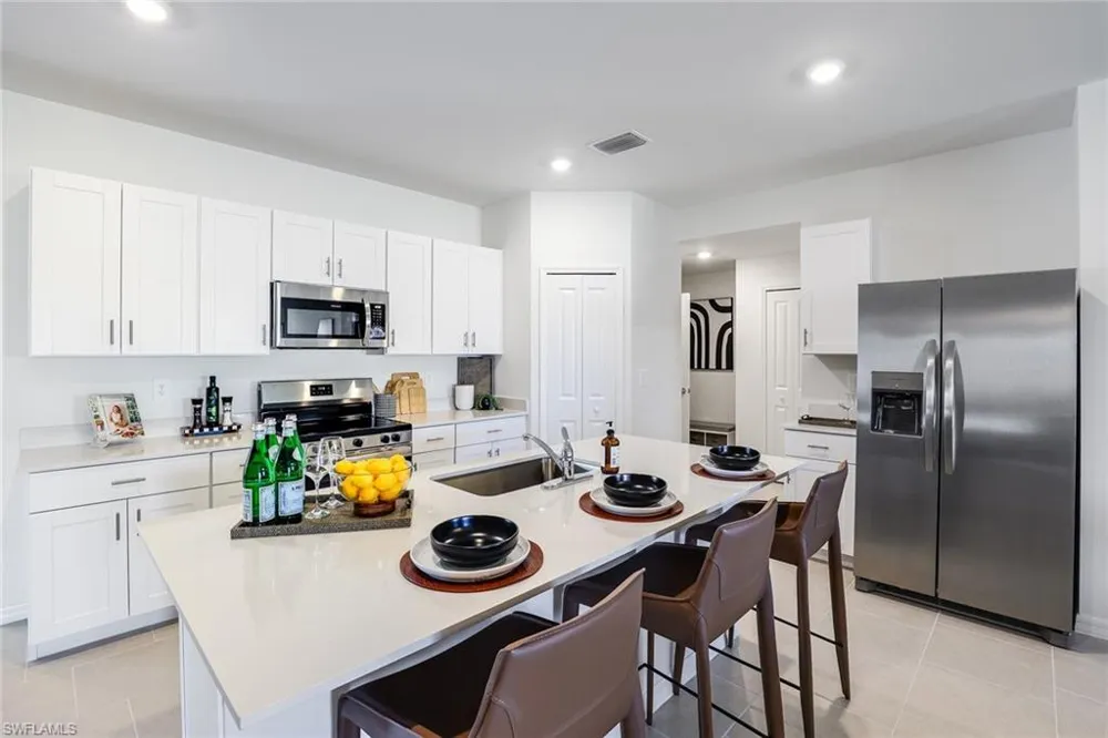 17089 Pompeii Way North Fort Myers, FL 33917