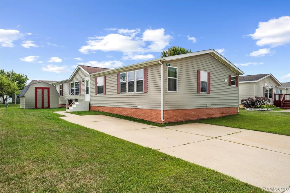 885 Tanner Landing Raisinville Township, MI 48161