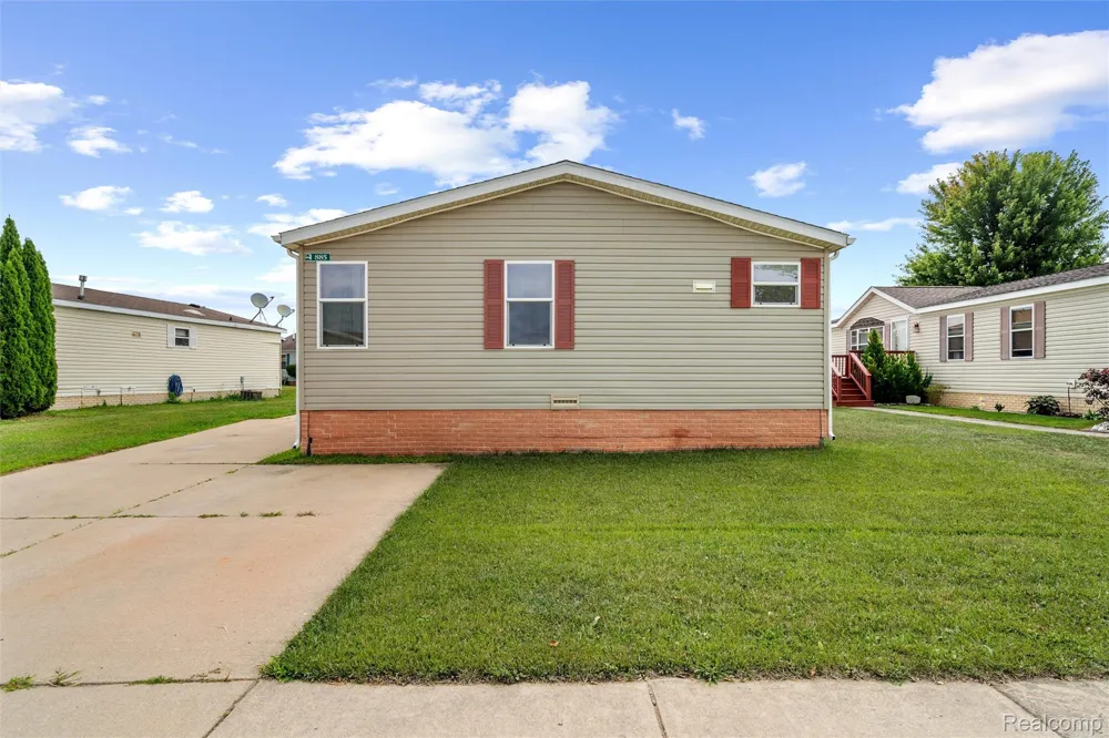 885 Tanner Landing Raisinville Township, MI 48161