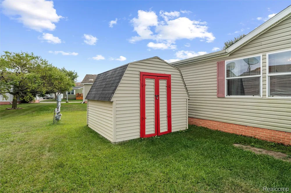 885 Tanner Landing Raisinville Township, MI 48161