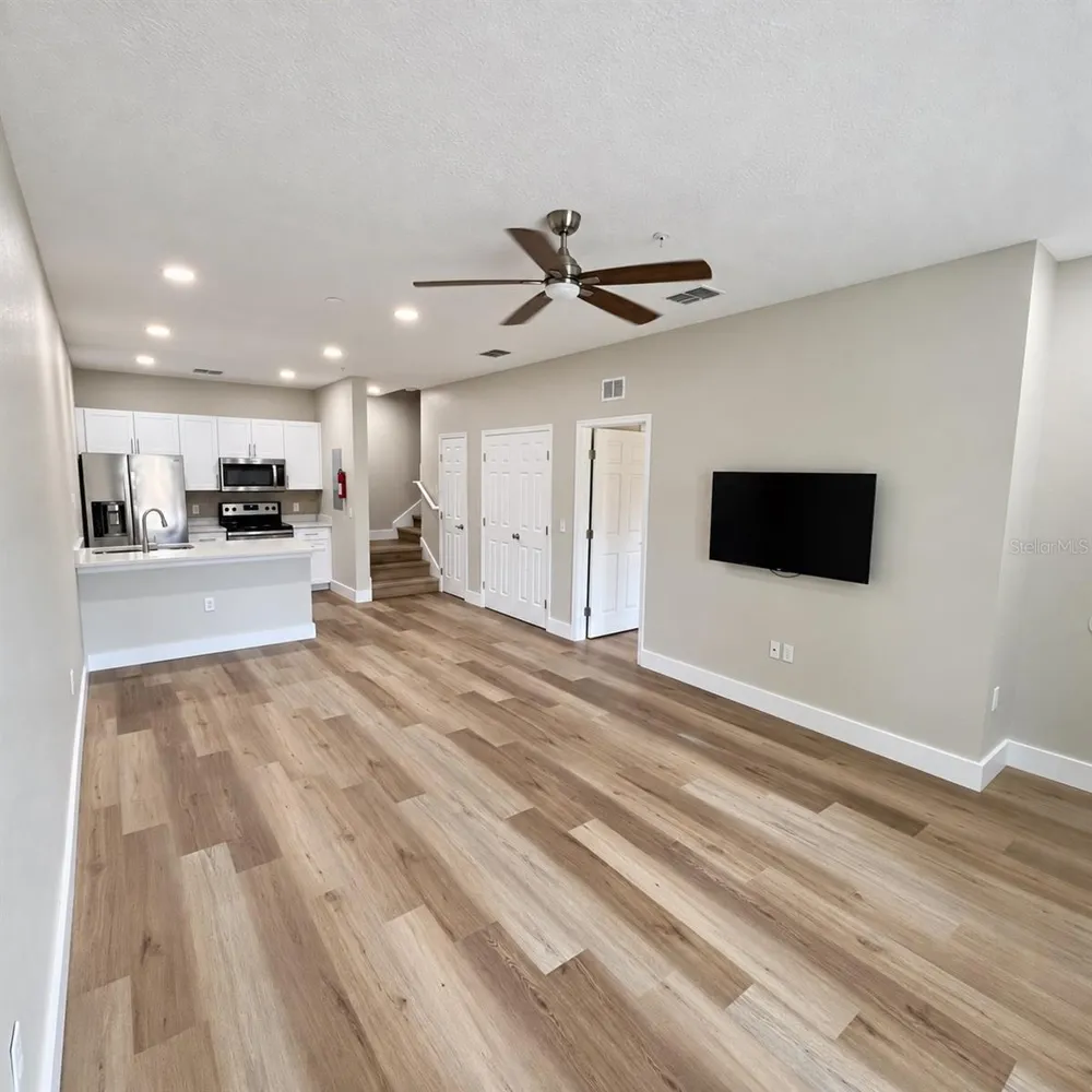 8921 SHINE DRIVE Kissimmee, FL 34747