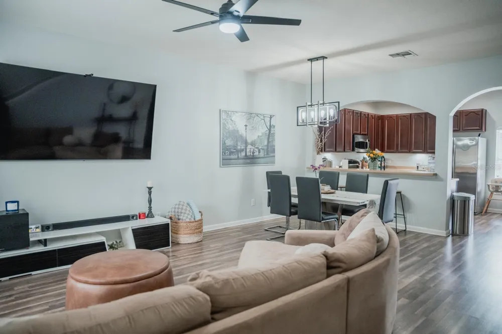 11843 DEER PATH WAY Orlando, FL 32832