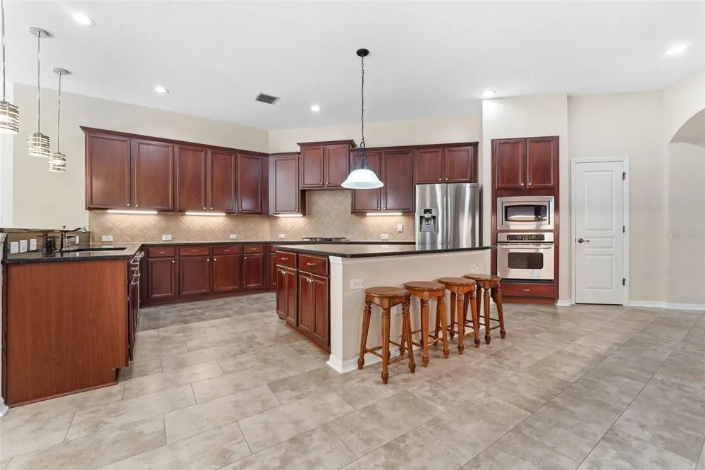 19546 MOSSY OAK COURT Brooksville, FL 34601
