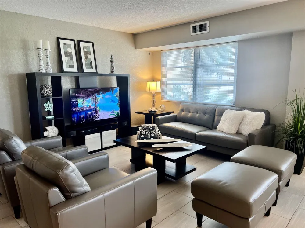 Address Not Shown St Petersburg, FL 33712