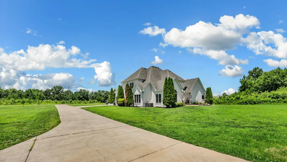 865 Butts Dr Clarksville, TN 37042