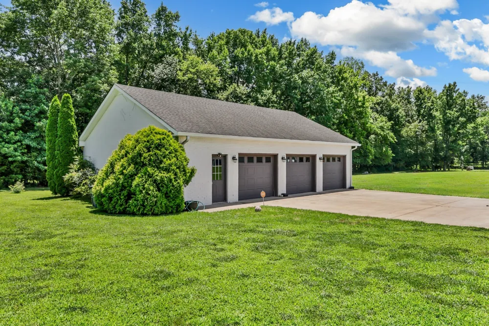 865 Butts Dr Clarksville, TN 37042