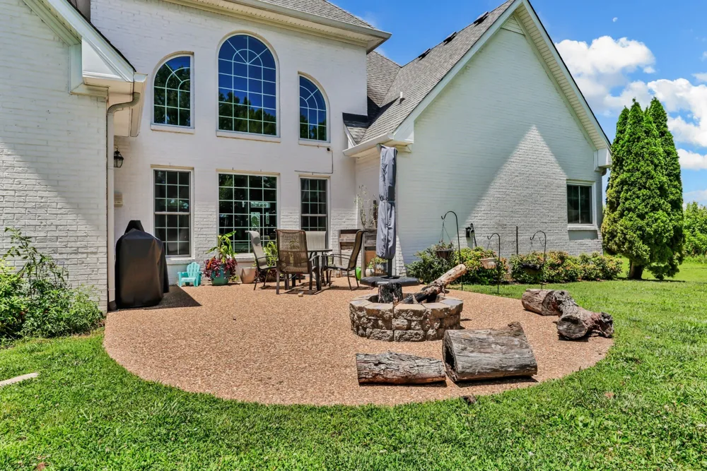 865 Butts Dr Clarksville, TN 37042