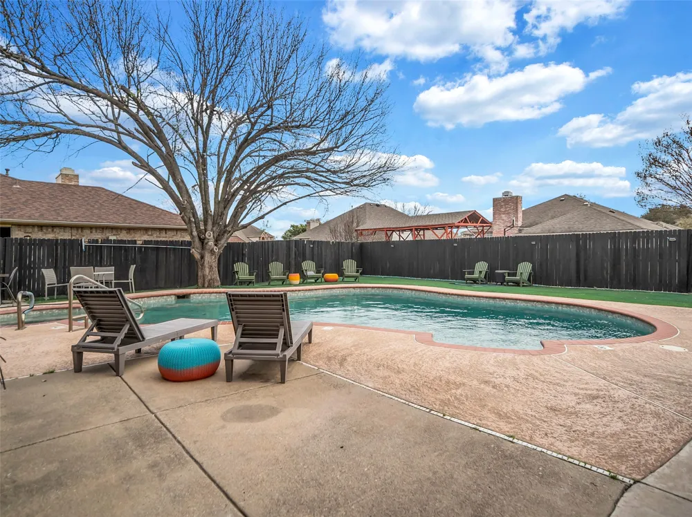 2913 Spartacus Drive Grand Prairie, TX 75052