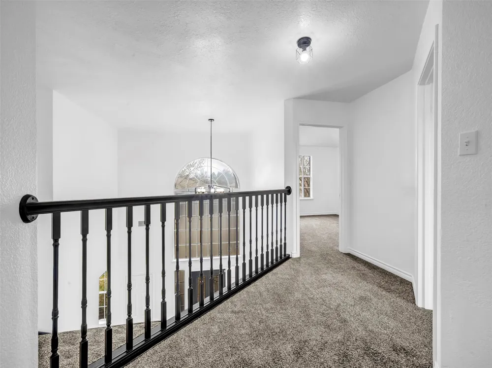 2913 Spartacus Drive Grand Prairie, TX 75052