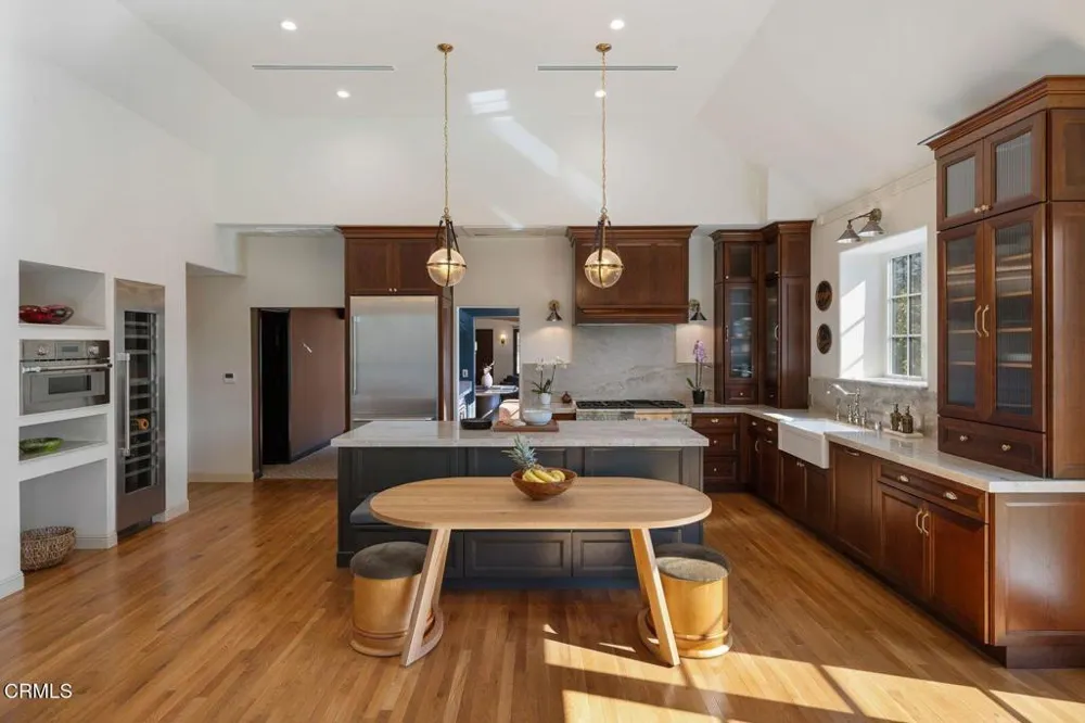 2384 E Orange Grove Boulevard Pasadena, CA 91104