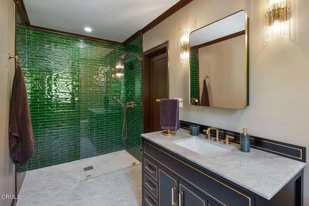 2384 E Orange Grove Boulevard Pasadena, CA 91104
