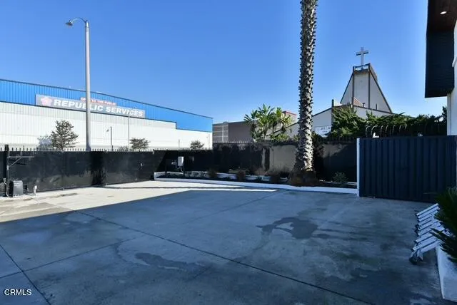 1448 W Rosecrans Avenue Gardena, CA 90249