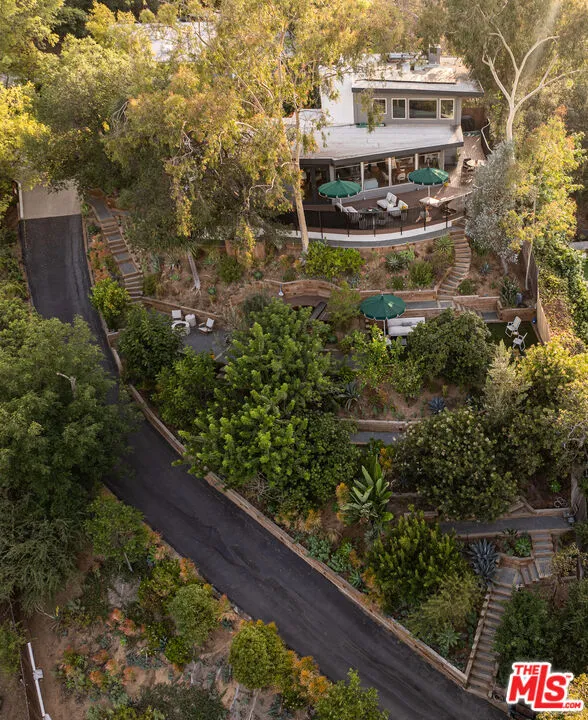 4901 El Canto Drive Los Angeles, CA 90041