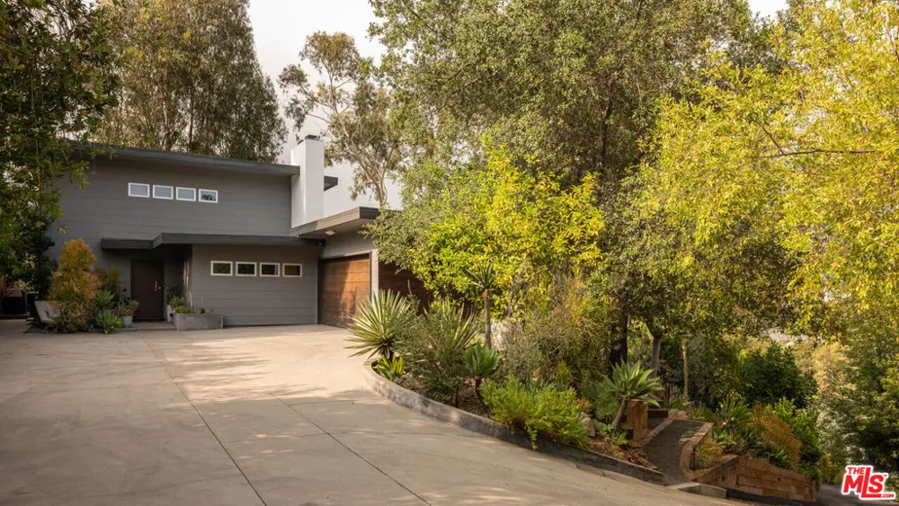 4901 El Canto Drive Los Angeles, CA 90041
