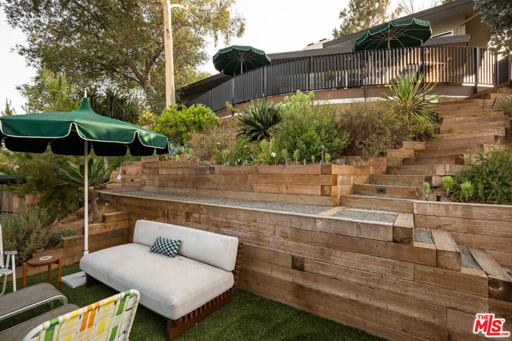 4901 El Canto Drive Los Angeles, CA 90041