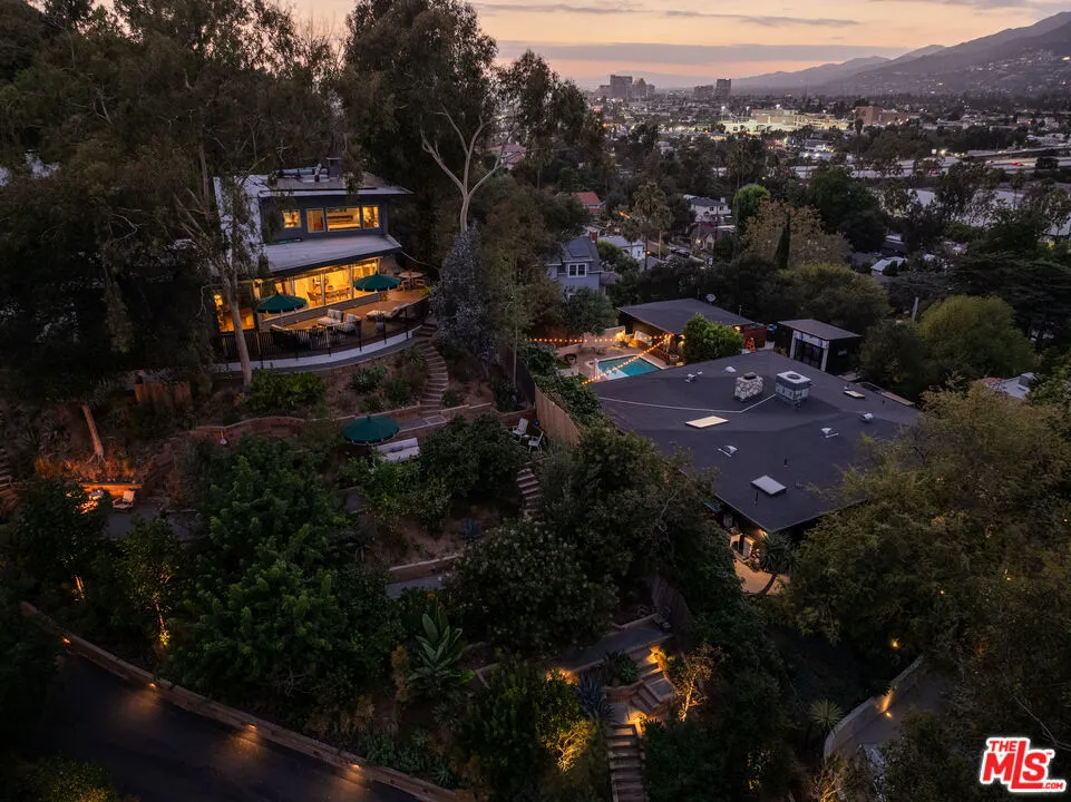 4901 El Canto Drive Los Angeles, CA 90041