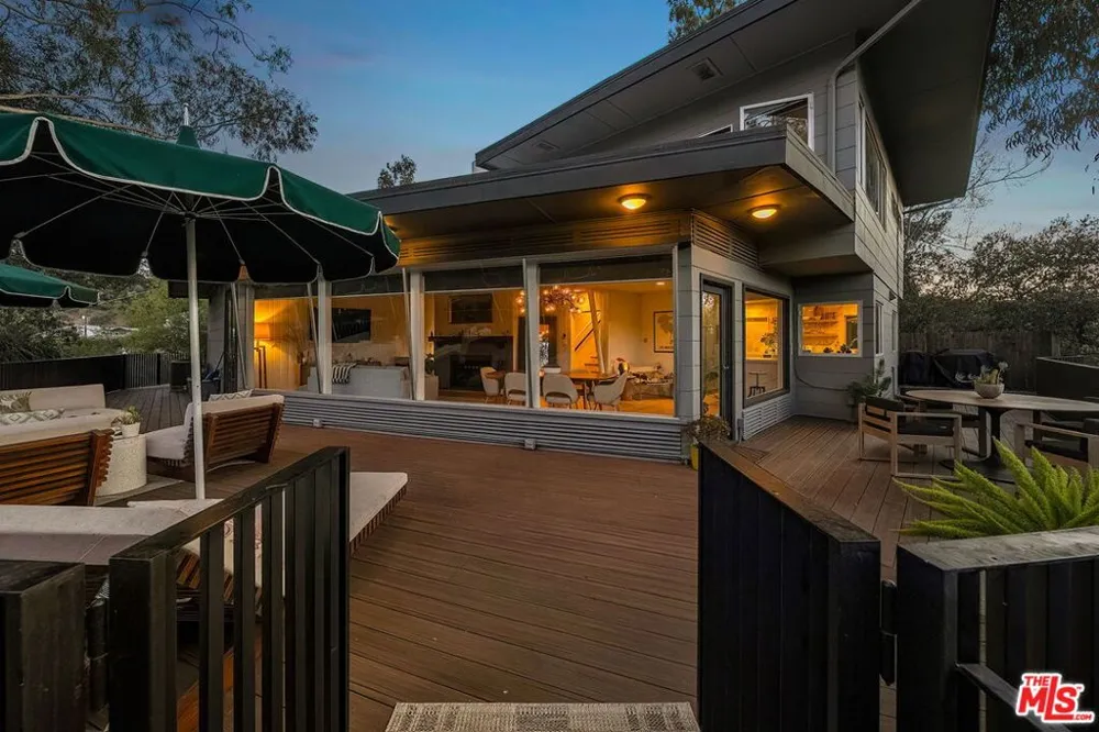 4901 El Canto Drive Los Angeles, CA 90041