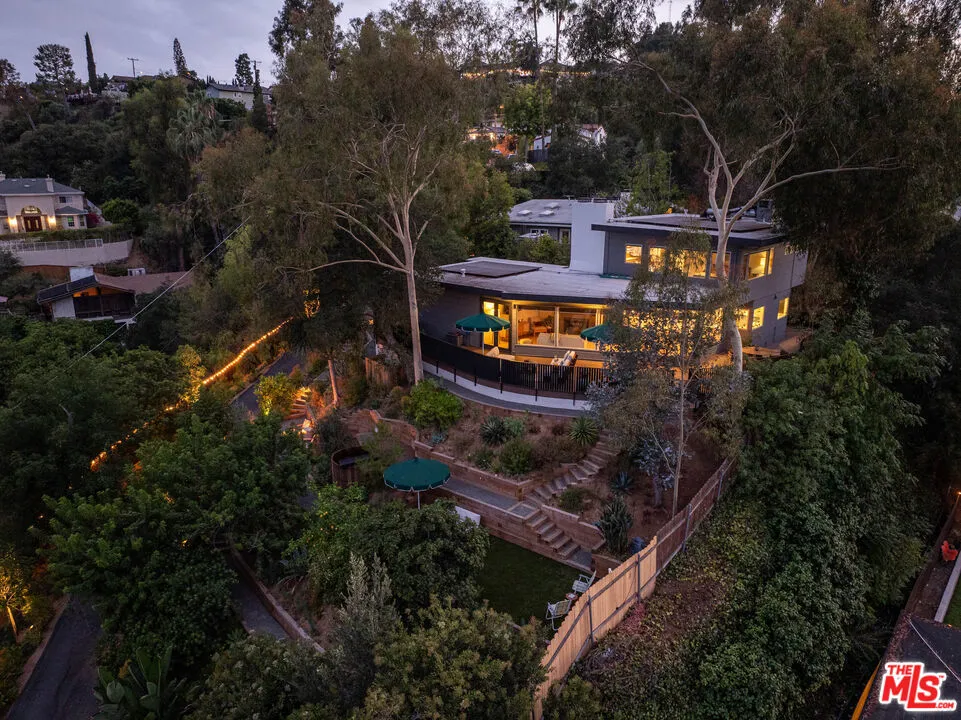4901 El Canto Drive Los Angeles, CA 90041