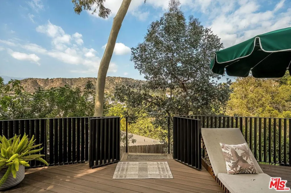 4901 El Canto Drive Los Angeles, CA 90041