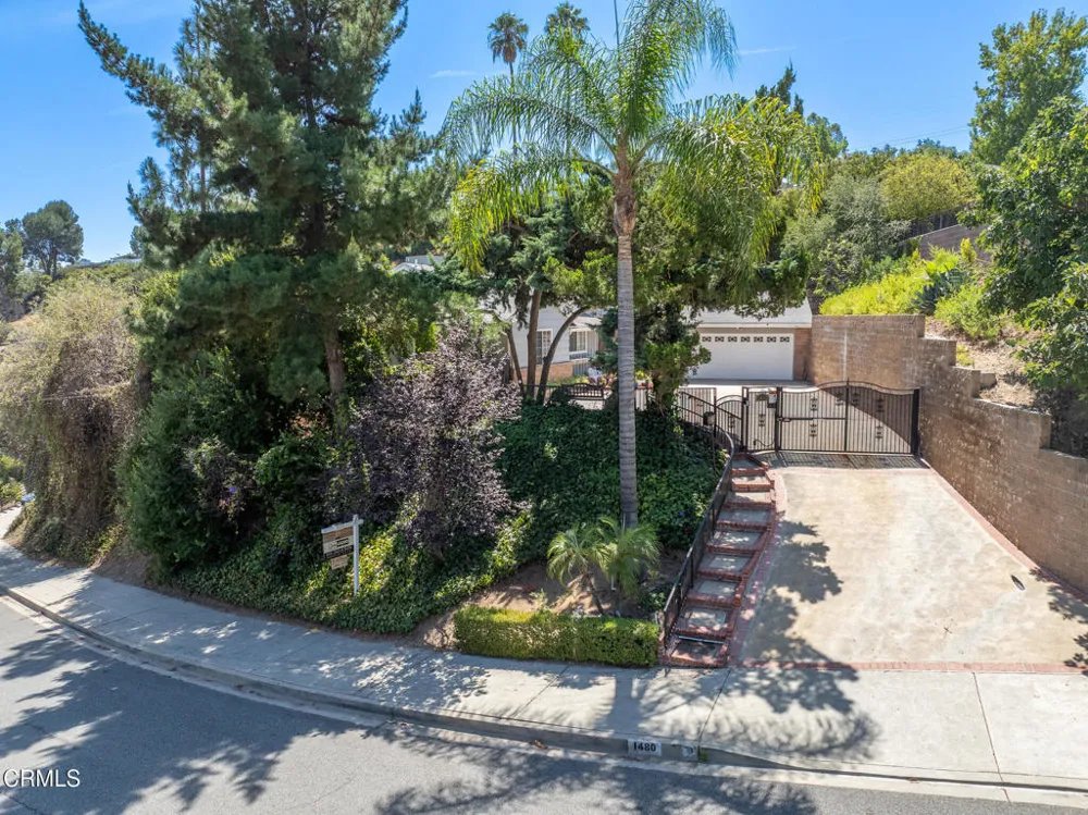 1480 E Glenoaks Boulevard Glendale, CA 91206
