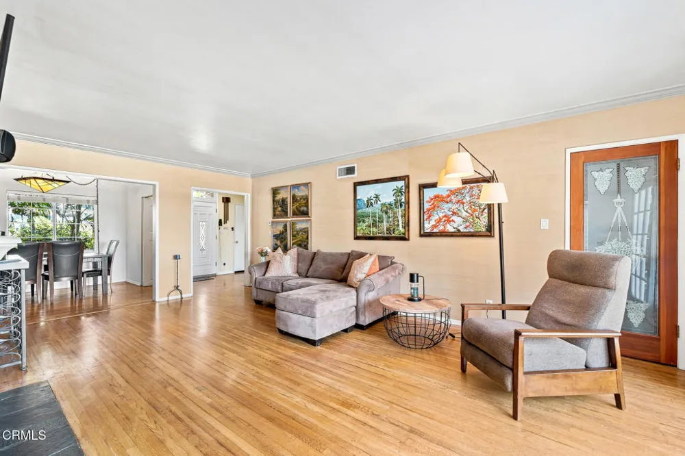 1480 E Glenoaks Boulevard Glendale, CA 91206