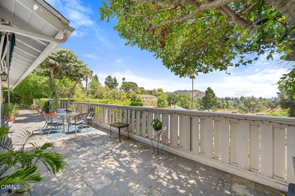 1480 E Glenoaks Boulevard Glendale, CA 91206